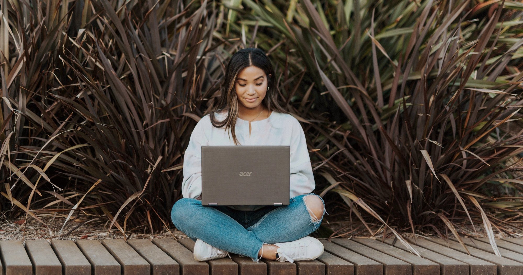windows-VMPhyAoVqqk-unsplash windows-VMPhyAoVqqk-unsplash